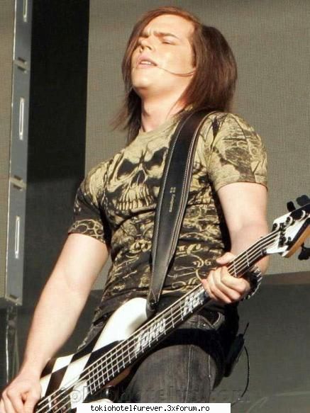 Poze cu Georg - poze cu georg ... i like hes new style :)) - Georg